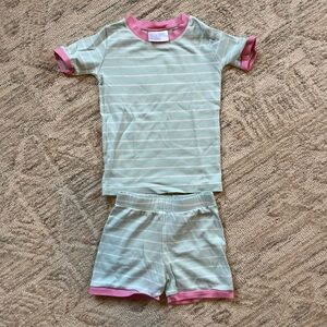 Kids Lake Pajamas short-short set size 5, play condition